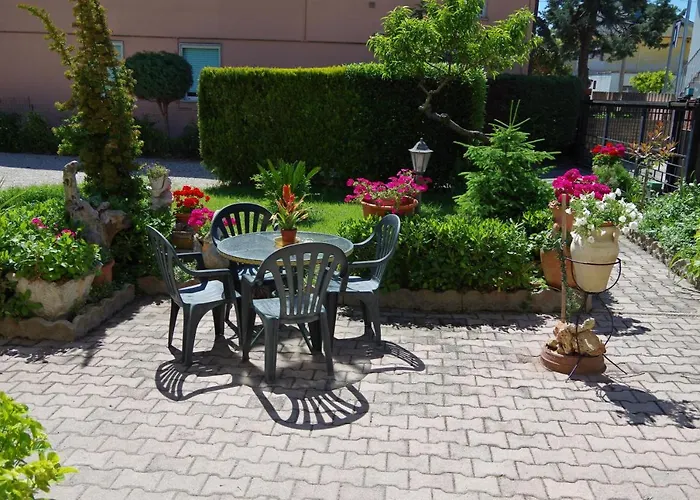 Service Attic * Scerne