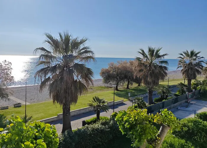 Apartamento Service Attic Scerne